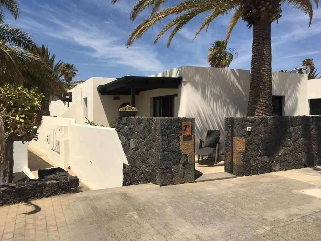 Apartmán Bungalow Lido-Playa Roca Residence With Sea Front Access - Free Ac - Wifi Costa Teguise